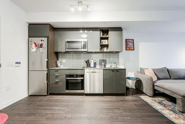 Additional image 6 of 543 Richmond St Unit 728