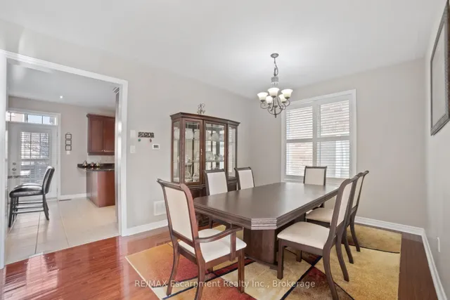 Additional image 34 of 18 Cooperage St