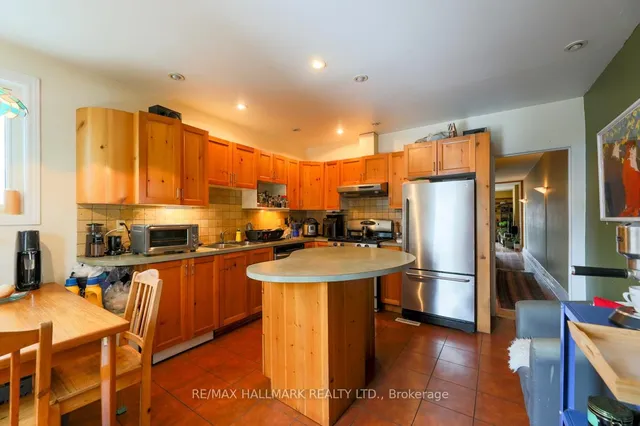 Additional image 23 of 129 Brunswick Ave