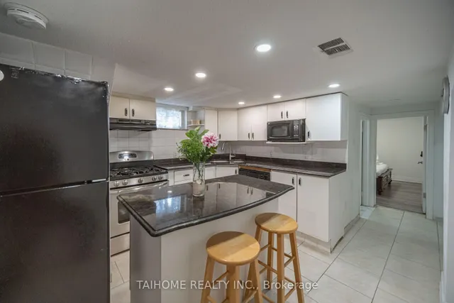 Additional image 27 of 92 Earlton Rd