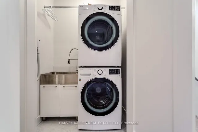 Additional image 41 of 194 Sheldrake Blvd