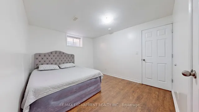 Additional image 34 of 37 Arkwright Dr