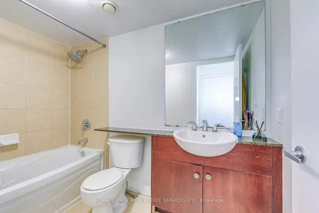 Additional image 11 of 381 Front St Unit 1203