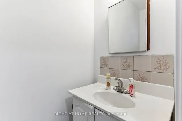 Additional image 21 of 44 Chester Le Blvd Unit 92