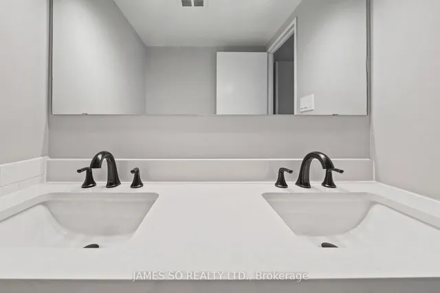 Additional image 19 of 20 Fashion Roseway N/A Unit 408