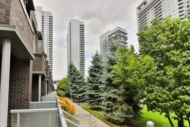 Additional image 25 of 330 Village Green Sq Unit TH 06