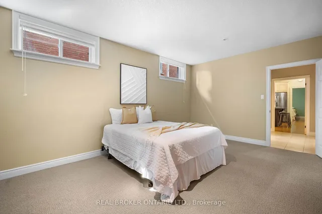 Additional image 36 of 22 Black Maple Cres