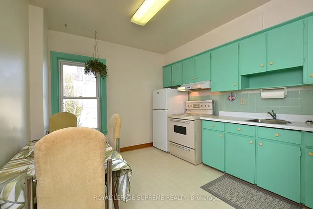 Additional image 15 of 24 Muir Ave