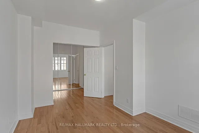 Additional image 16 of 443D Queen St