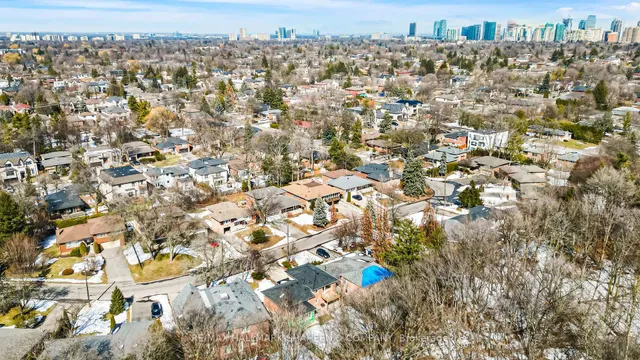 Additional image 6 of 27 Christine Cres