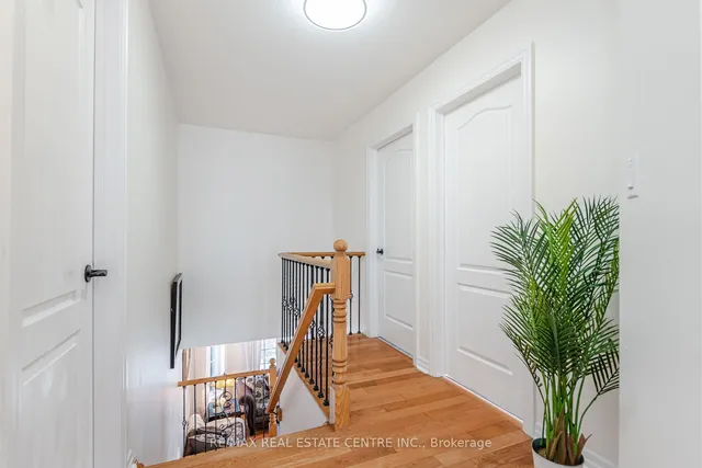 Additional image 19 of 577 Caverhill Cres