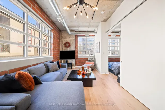 Additional image 9 of 10 Wellesley Pl Unit 302