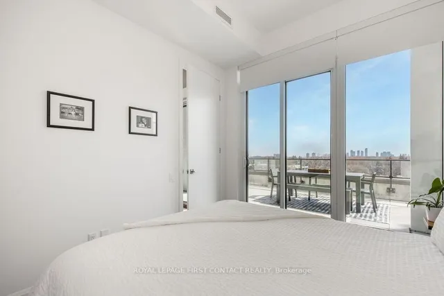 Additional image 22 of 4208 Dundas St Unit 606