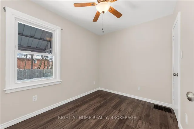 Additional image 15 of 392 East 43rd St