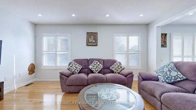 Additional image 7 of 2 Clovercrest Dr