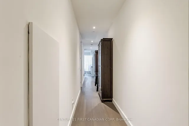 Additional image 12 of 81 Wellesley St Unit 1405