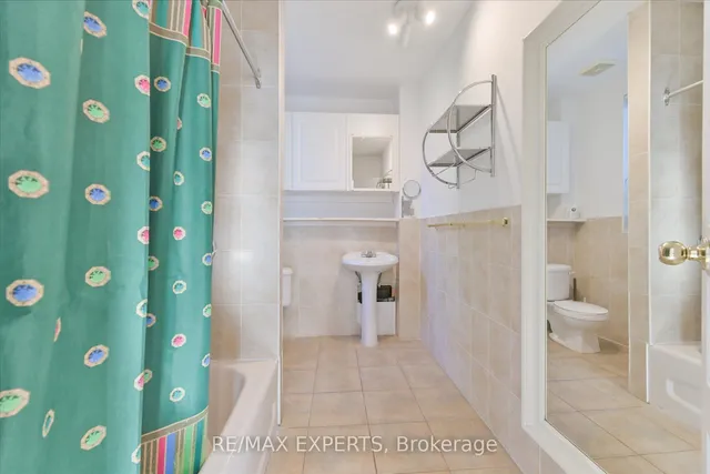 Additional image 25 of 18 Barton Ave