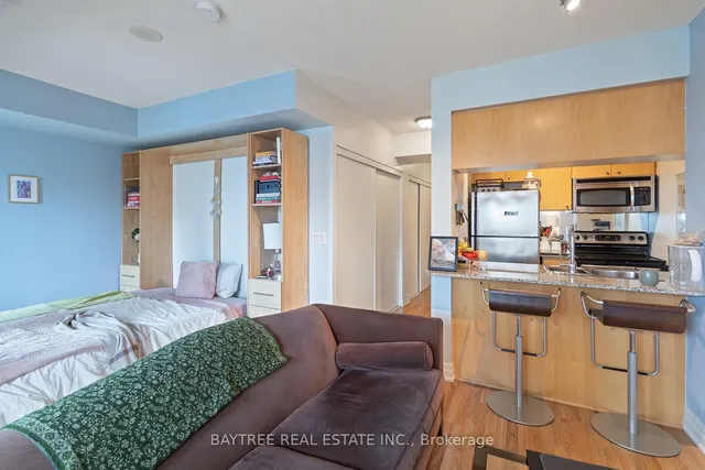 Additional image 9 of 8 Scollard St Unit 1408