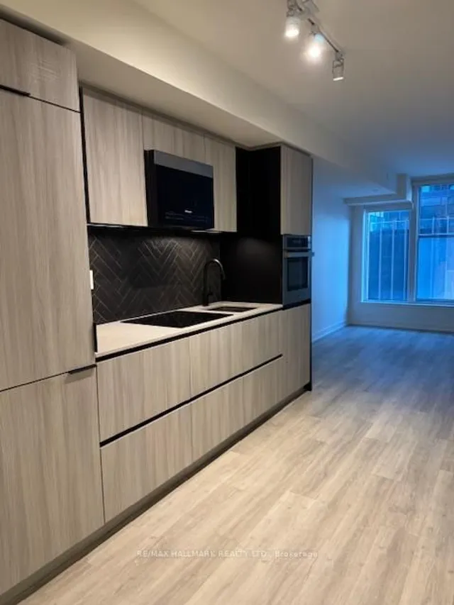 Additional image 28 of 2 Augusta Ave Unit 507