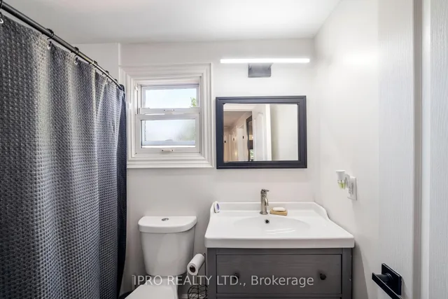 Additional image 33 of 93 Elmvale Ave