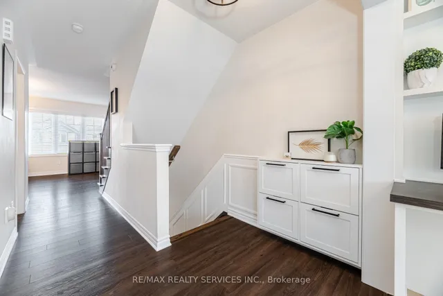 Additional image 10 of 14 Allium Rd