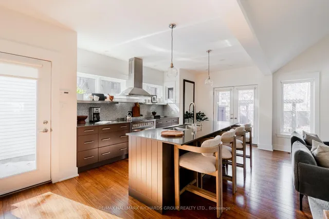 Additional image 9 of 12 Walter St