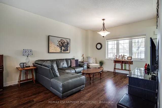 Additional image 9 of 100 Beddoe Dr Unit 27