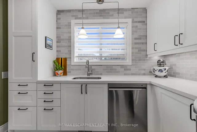 Additional image 14 of 1532 Sixth Line Unit 9