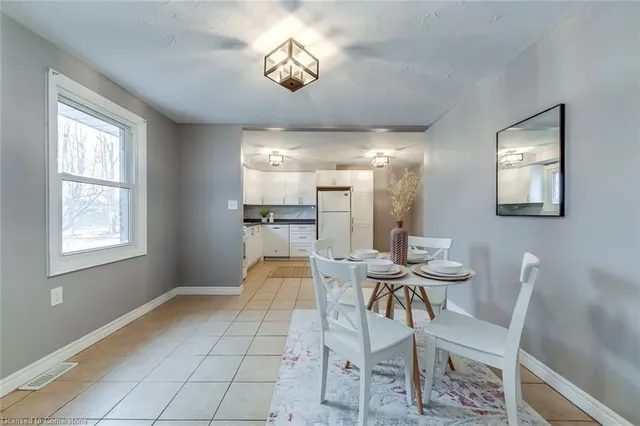 Additional image 12 of 8110 Chippewa Rd