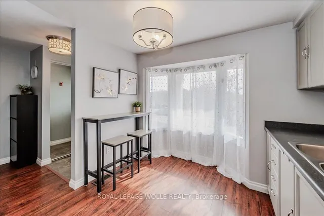 Additional image 8 of 10 Caprice Crt