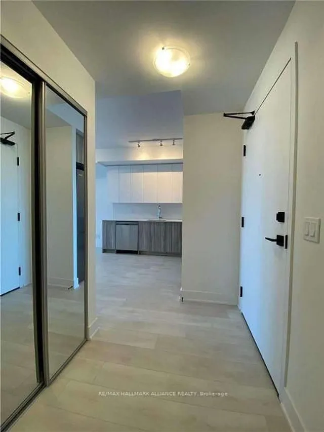 Additional image 4 of 2485 Taunton Rd Unit 825