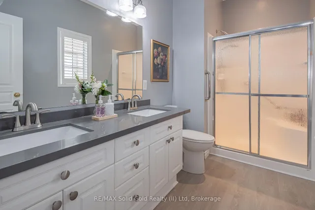 Additional image 20 of 900 Doon Village Rd Unit 12