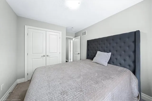 Additional image 32 of 75 Southshore Cres