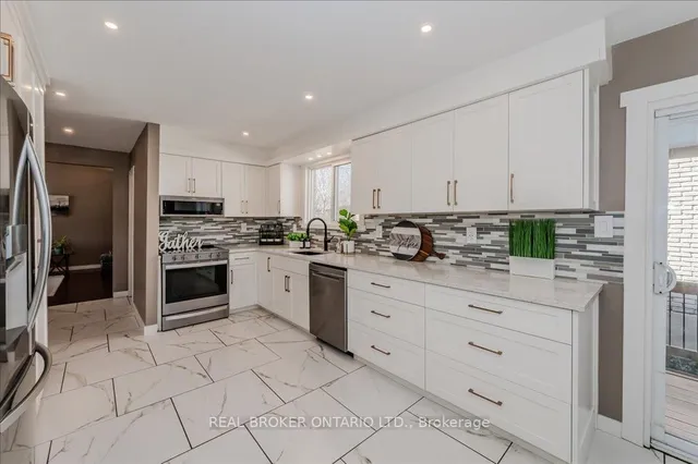 Additional image 11 of 60 Silverspring Cres