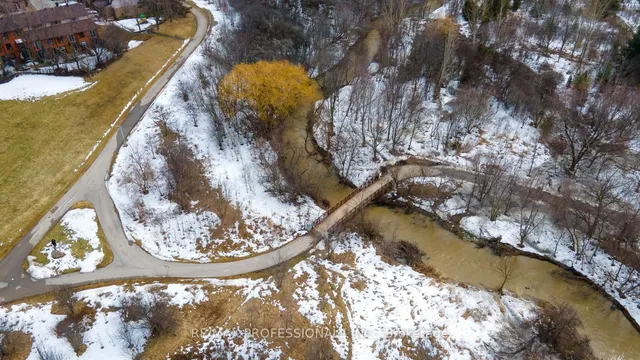 Additional image 39 of 49 Dawson Cres