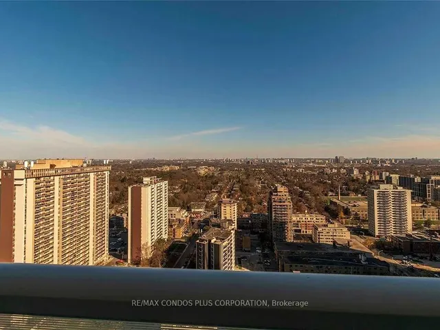 Additional image 7 of 101 Erskine Ave Unit 2805