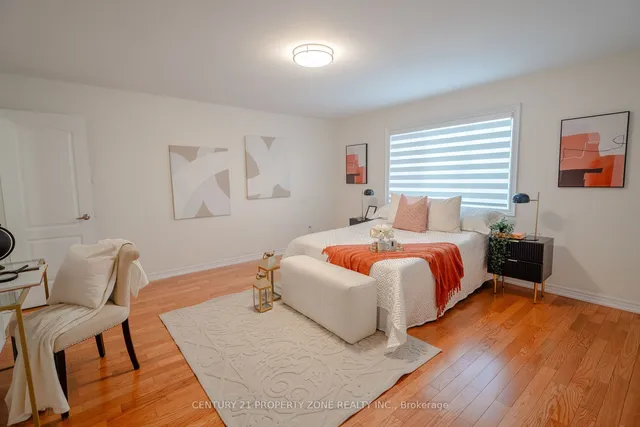 Additional image 8 of 140 Vintage Gate