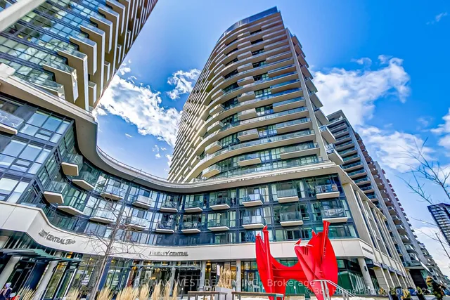 Additional image 26 of 51 East Liberty St Unit 1512