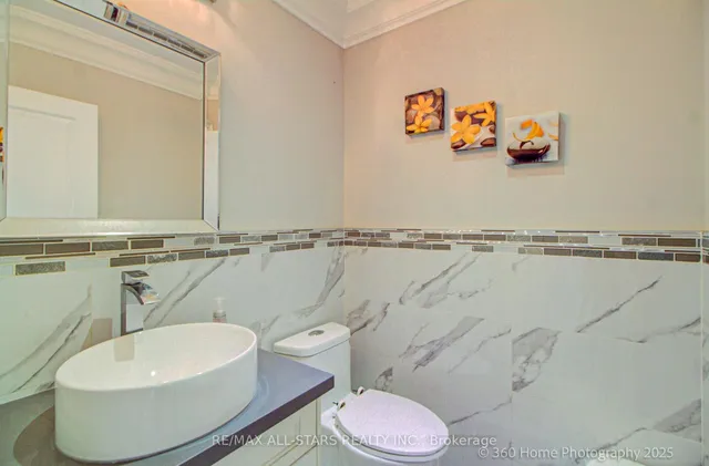 Additional image 27 of 159 Harewood Ave