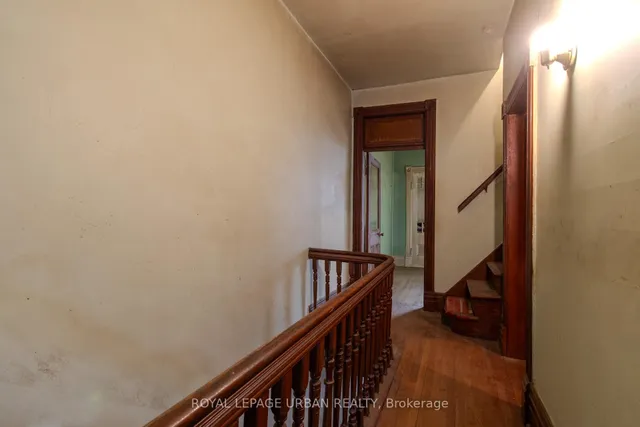 Additional image 33 of 95 Crawford St
