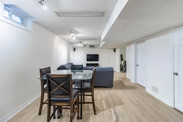 Additional image 35 of 46 Bottomwood St