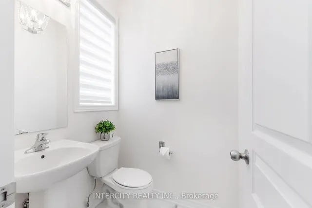 Additional image 19 of 28 Ezra Cres