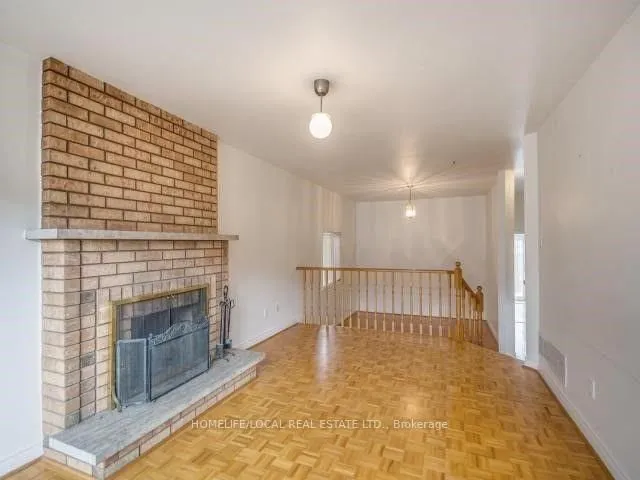 Additional image 7 of 387 Dovercourt Rd