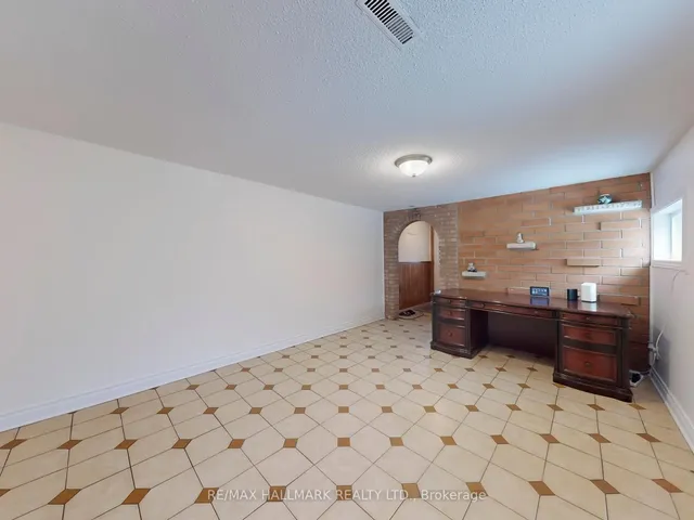 Additional image 29 of 36 Elana Dr