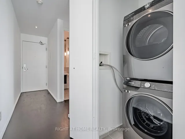 Additional image 23 of 8 charlotte St Unit 1603