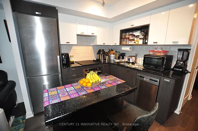 Additional image 15 of 275 Village Green Sq Unit 524