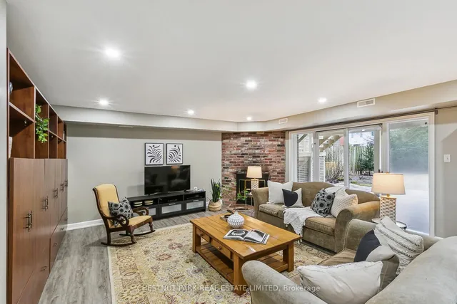 Additional image 32 of 150 Rose Park Dr