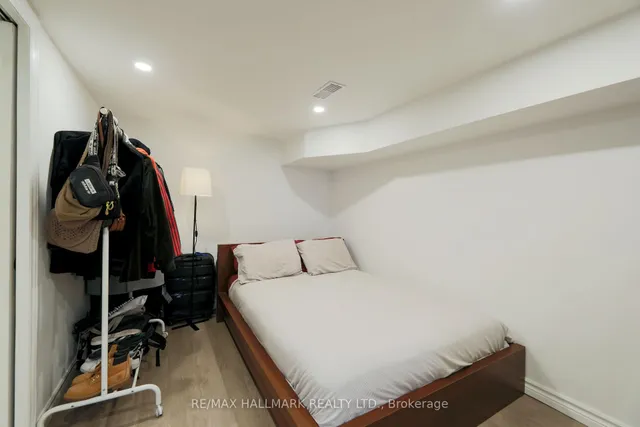 Additional image 23 of 134 Cedric Ave