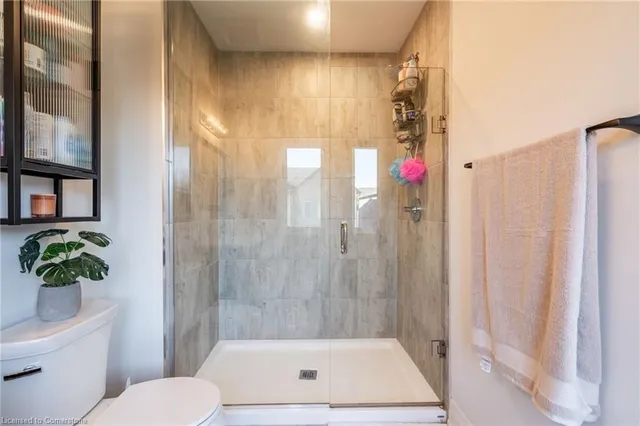 Additional image 36 of 16 Raspberry Lane