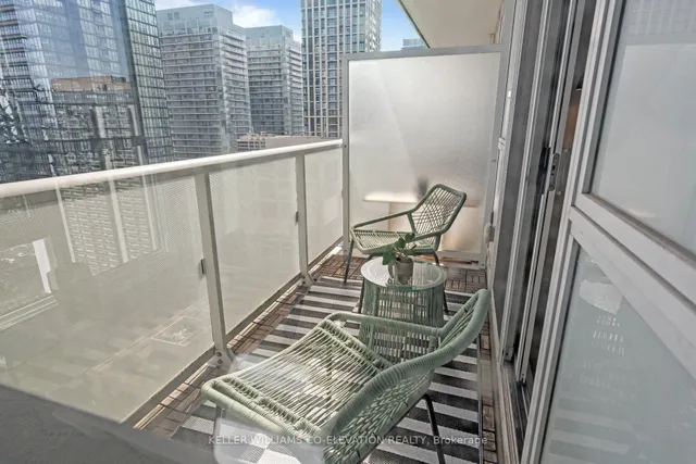 Additional image 29 of 101 Erskine Ave Unit 2303